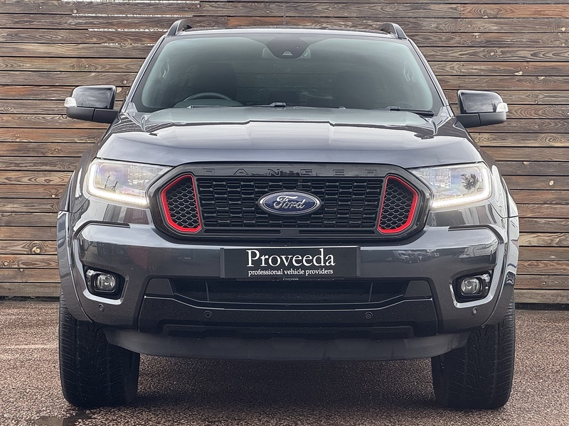 Ford Ranger 2020'70 EcoBlue Wildtrak | Side Steps | Mud Flaps - U8925