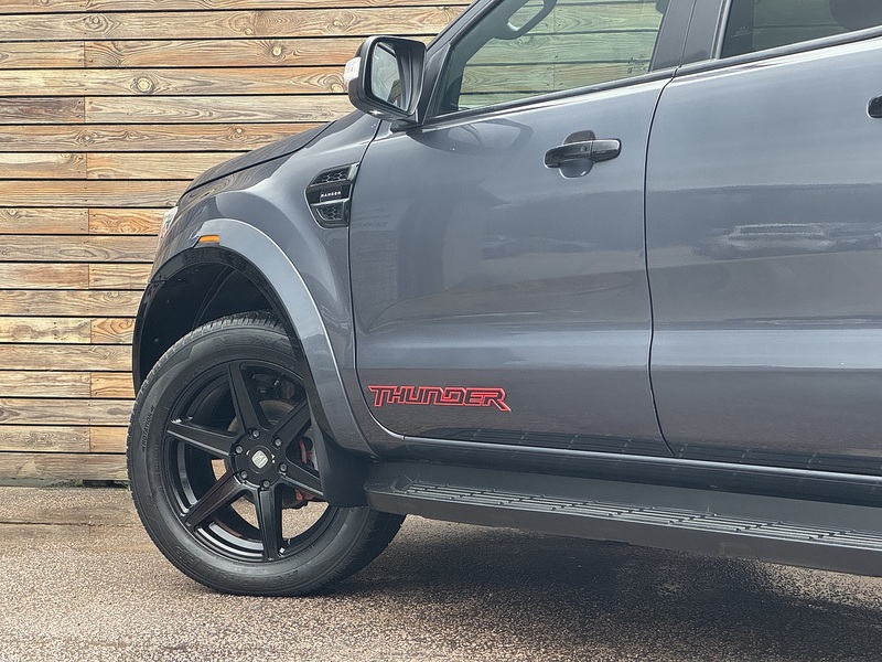 Ford Ranger 2020'70 EcoBlue Wildtrak | Side Steps | Mud Flaps - U8925