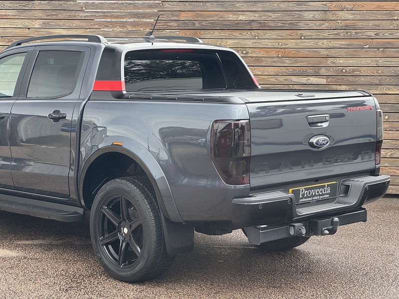 Ford Ranger 2020'70 EcoBlue Wildtrak | Side Steps | Mud Flaps - U8925