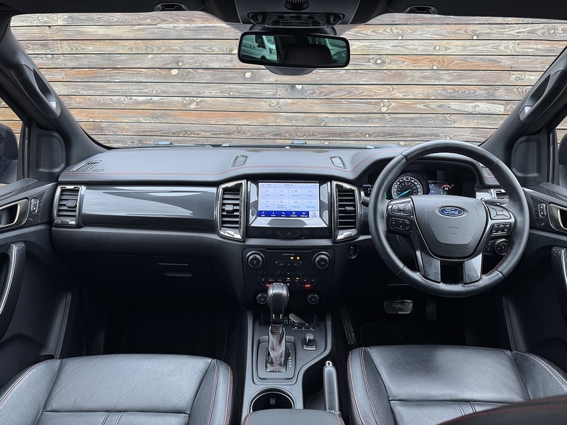 Ford Ranger 2020'70 EcoBlue Wildtrak | Side Steps | Mud Flaps - U8925