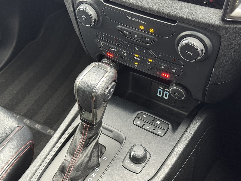 Ford Ranger 2020'70 EcoBlue Wildtrak | Side Steps | Mud Flaps - U8925