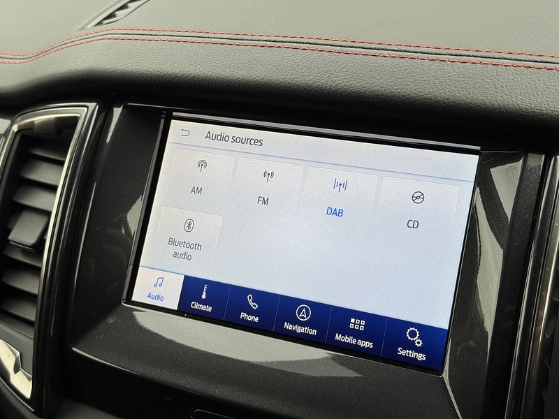 Ford Ranger 2020'70 EcoBlue Wildtrak | Side Steps | Mud Flaps - U8925