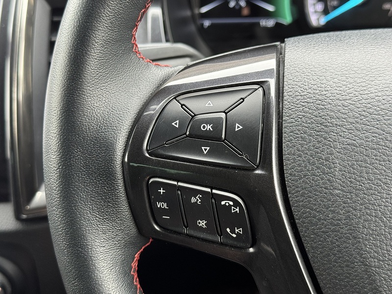 Ford Ranger 2020'70 EcoBlue Wildtrak | Side Steps | Mud Flaps - U8925