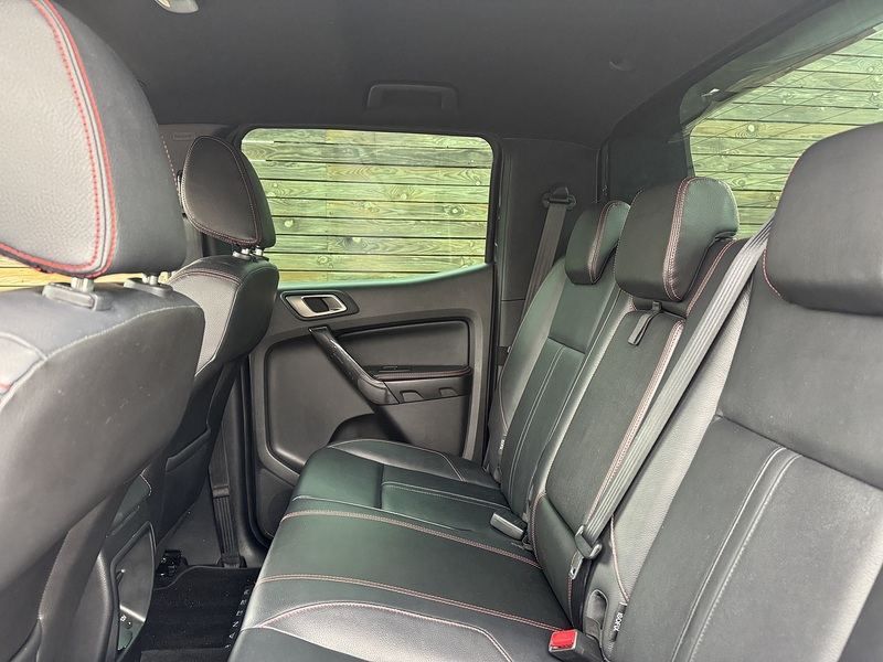 Ford Ranger 2020'70 EcoBlue Wildtrak | Side Steps | Mud Flaps - U8925