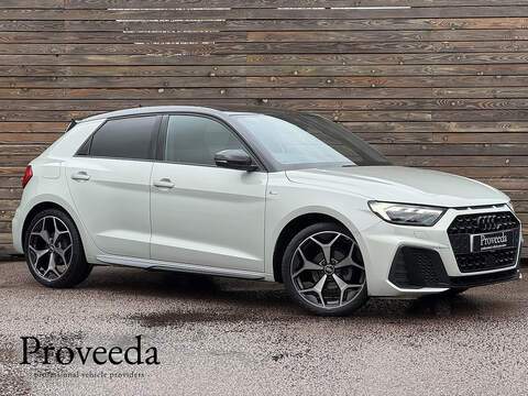 Audi A1 V-Cross Dcb Pick Up 1.9 Automatic Diesel