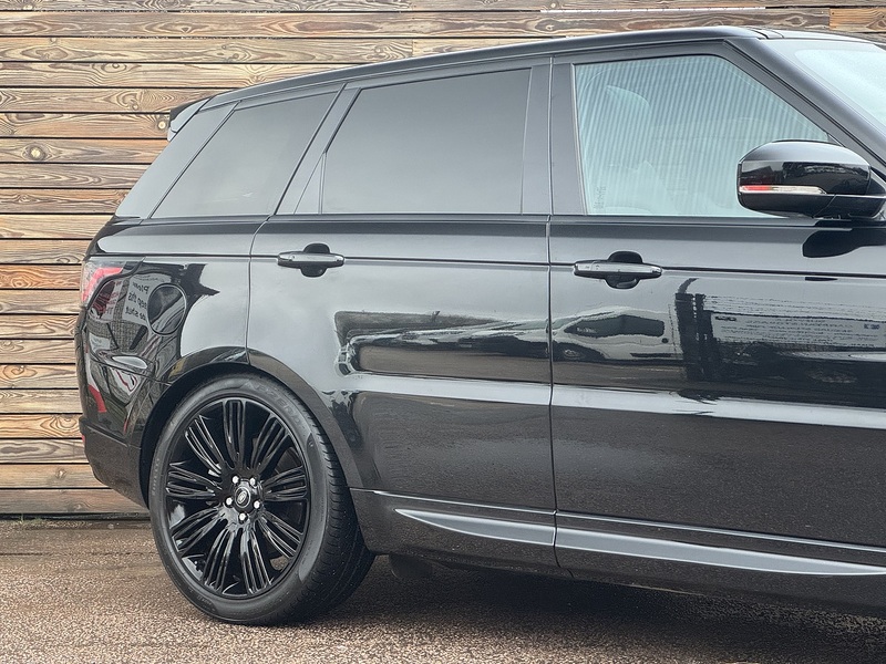 Land Rover Range Rover Sport 2021'71 D300 MHEV HSE Dynamic Black | Pan Roof | Lovely Spec! - U8929