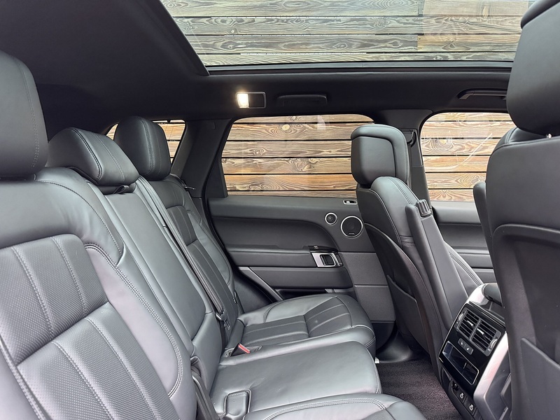 Land Rover Range Rover Sport 2021'71 D300 MHEV HSE Dynamic Black | Pan Roof | Lovely Spec! - U8929
