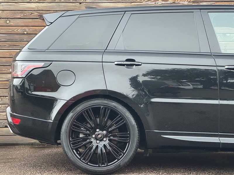 Land Rover Range Rover Sport 2021'71 D300 MHEV HSE Dynamic Black | Pan Roof | Lovely Spec! - U8929