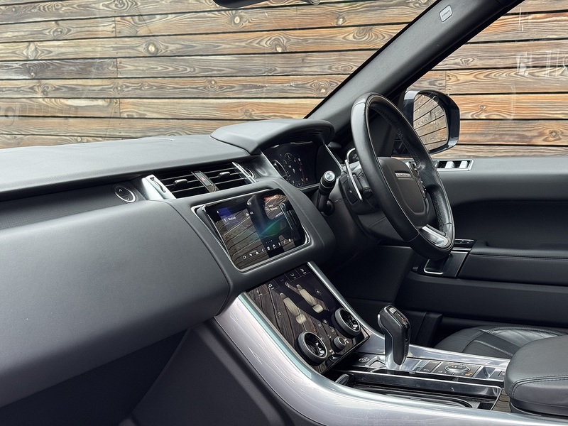 Land Rover Range Rover Sport 2021'71 D300 MHEV HSE Dynamic Black | Pan Roof | Lovely Spec! - U8929