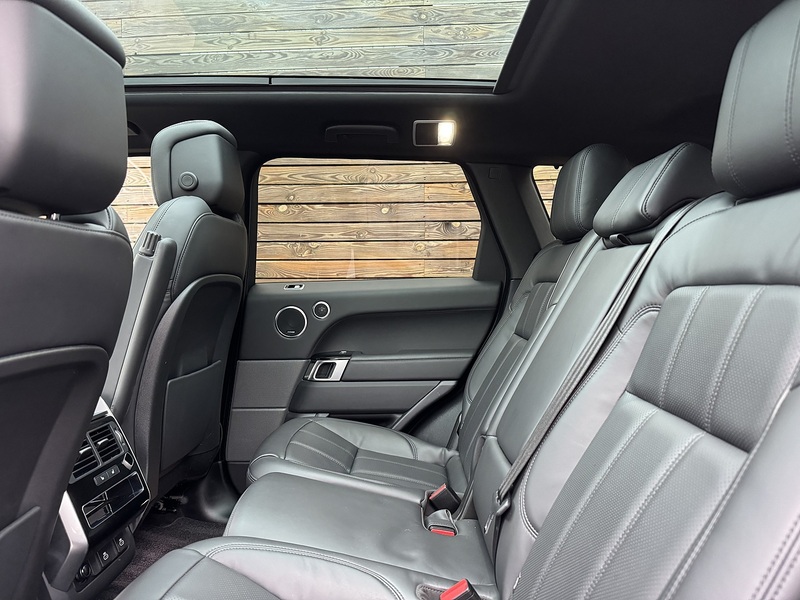Land Rover Range Rover Sport 2021'71 D300 MHEV HSE Dynamic Black | Pan Roof | Lovely Spec! - U8929