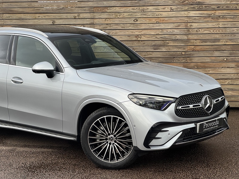 Mercedes-Benz GLC 2023'23 GLC300dh MHEV AMG Line (Premium Plus) | Pan Roof | Ambient Lighting - U8942