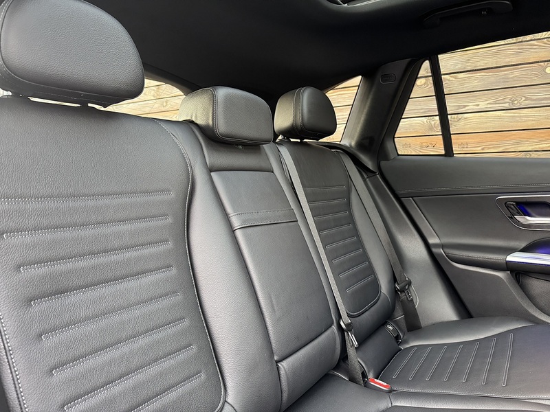 Mercedes-Benz GLC 2023'23 GLC300dh MHEV AMG Line (Premium Plus) | Pan Roof | Ambient Lighting - U8942