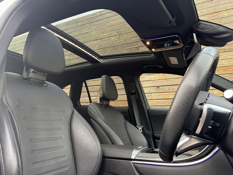 Mercedes-Benz GLC 2023'23 GLC300dh MHEV AMG Line (Premium Plus) | Pan Roof | Ambient Lighting - U8942