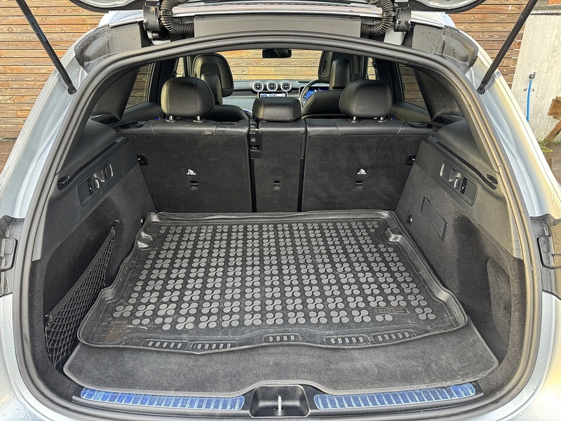 Mercedes-Benz GLC 2023'23 GLC300dh MHEV AMG Line (Premium Plus) | Pan Roof | Ambient Lighting - U8942