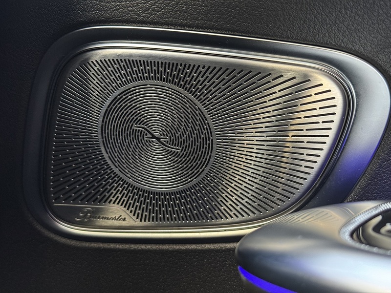 Mercedes-Benz GLC 2023'23 GLC300dh MHEV AMG Line (Premium Plus) | Pan Roof | Ambient Lighting - U8942