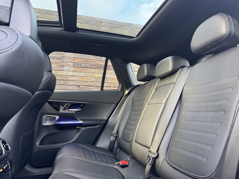 Mercedes-Benz GLC 2023'23 GLC300dh MHEV AMG Line (Premium Plus) | Pan Roof | Ambient Lighting - U8942