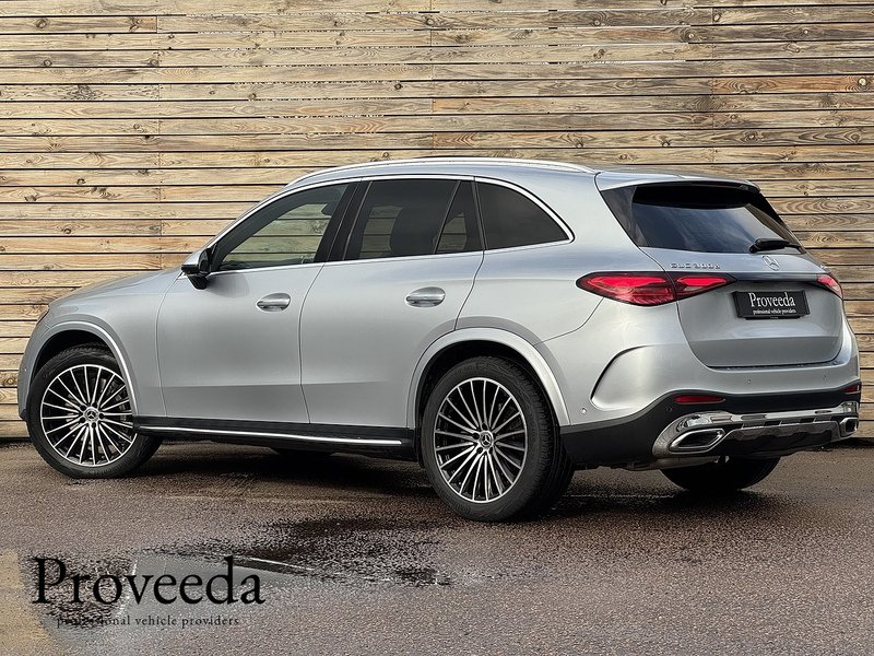 Mercedes-Benz GLC 2023'23 GLC300dh MHEV AMG Line (Premium Plus) | Pan Roof | Ambient Lighting - U8942