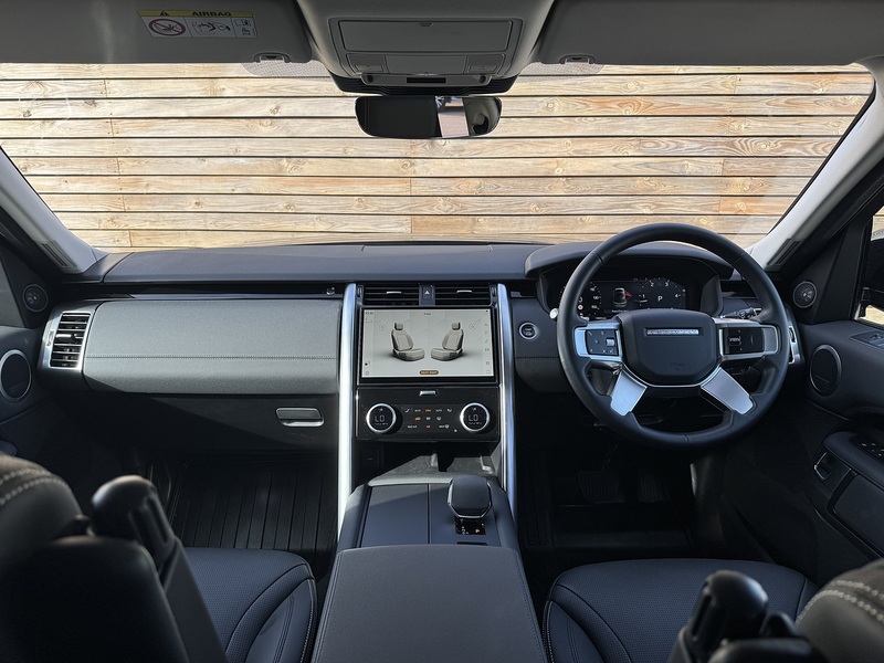 Land Rover Discovery 2022'72 D300 MHEV SE Commercial | Rear Seat Conv Available - U8948