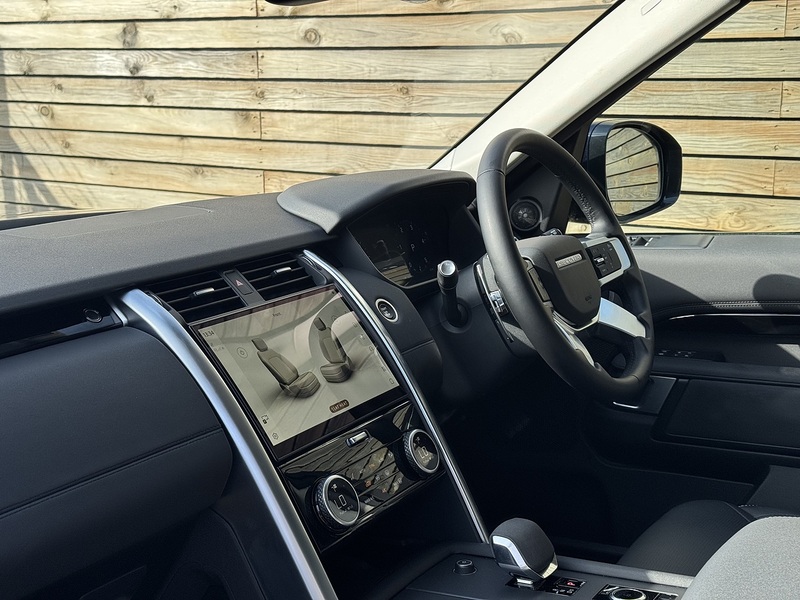 Land Rover Discovery 2022'72 D300 MHEV SE Commercial | Rear Seat Conv Available - U8948