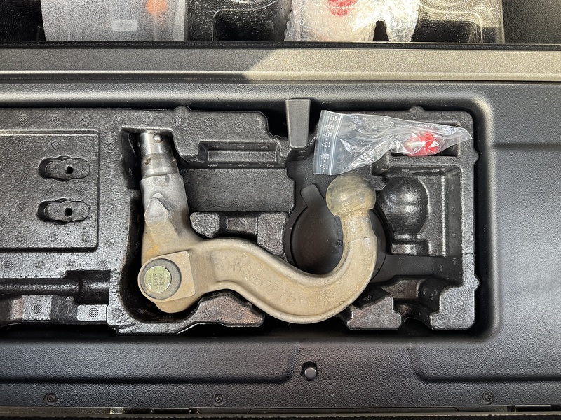 Land Rover Discovery 2022'72 D300 MHEV SE Commercial | Rear Seat Conv Available - U8948