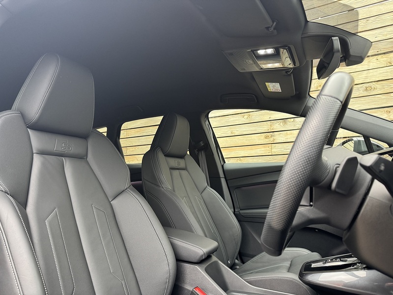 Audi Q4 e-tron 2023'73 Edition 1 | Sonos | Driver Memory Seat - U8952