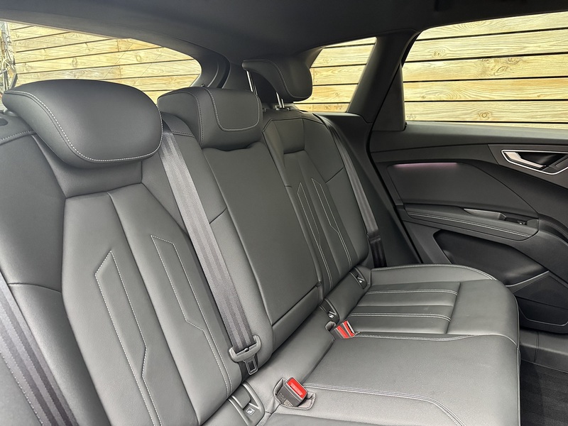 Audi Q4 e-tron 2023'73 Edition 1 | Sonos | Driver Memory Seat - U8952