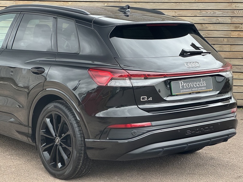 Audi Q4 e-tron 2023'73 Edition 1 | Sonos | Driver Memory Seat - U8952