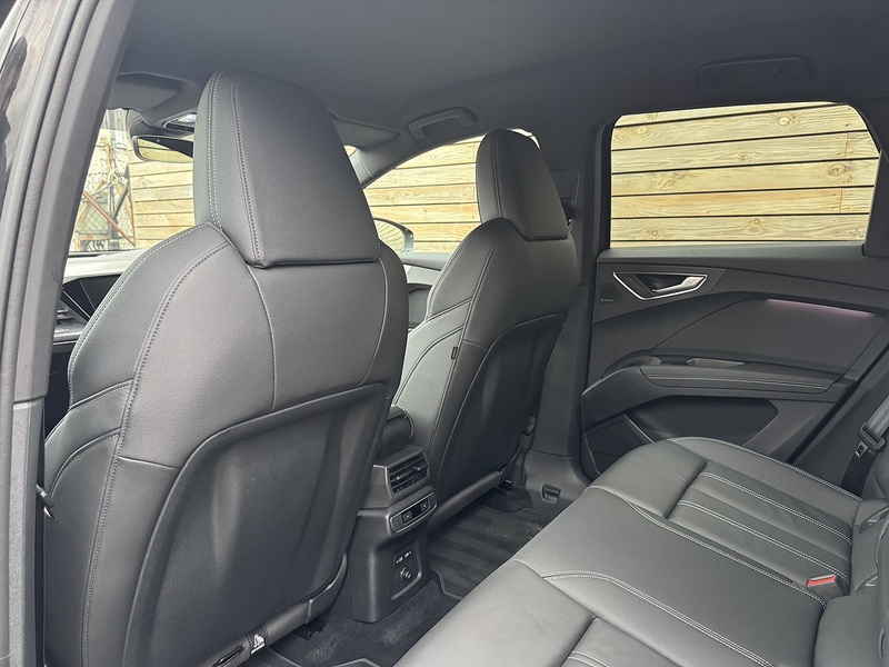 Audi Q4 e-tron 2023'73 Edition 1 | Sonos | Driver Memory Seat - U8952