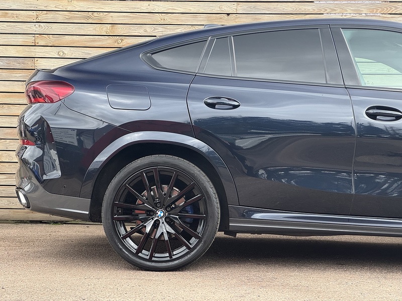 BMW X6 2022'22 30d MHT M Sport | Black Styling | Driver Memory Seat - U8956