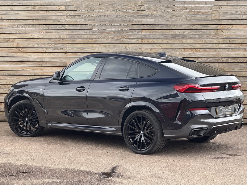 BMW X6 2022'22 30d MHT M Sport | Black Styling | Driver Memory Seat - U8956