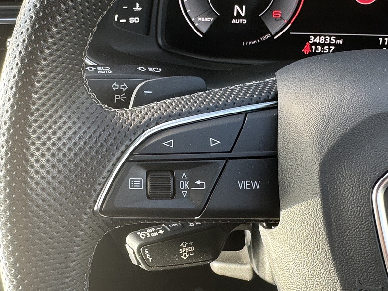 Audi Q7 2023'73 TDI V6 Black Edition | 7 Seater | Driver Memory Seat - U8957