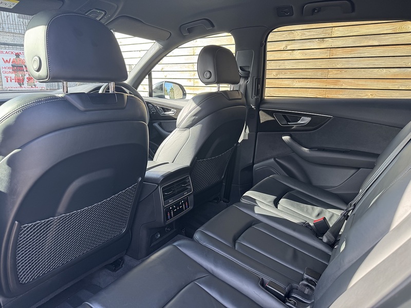 Audi Q7 2023'73 TDI V6 Black Edition | 7 Seater | Driver Memory Seat - U8957