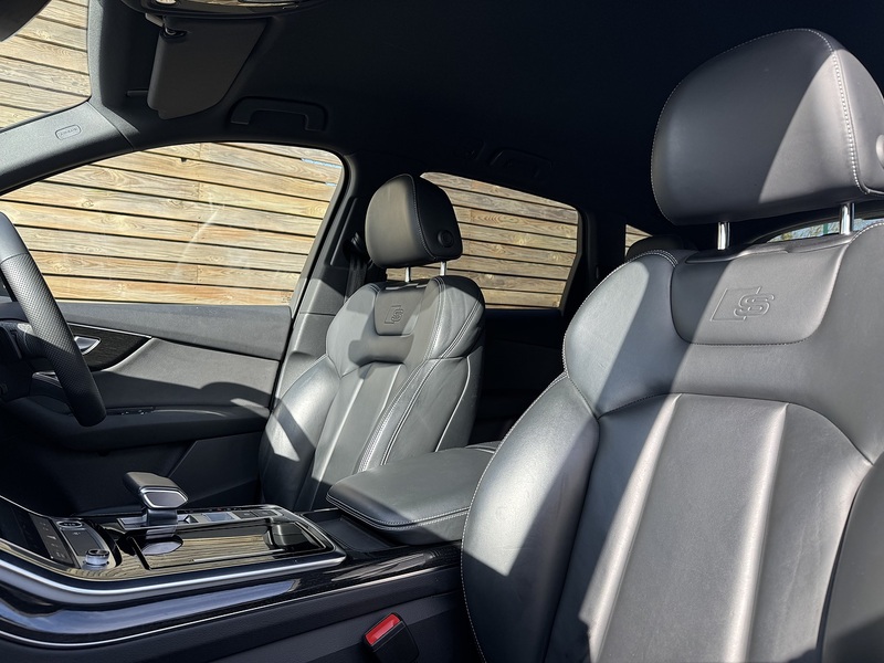 Audi Q7 2023'73 TDI V6 Black Edition | 7 Seater | Driver Memory Seat - U8957