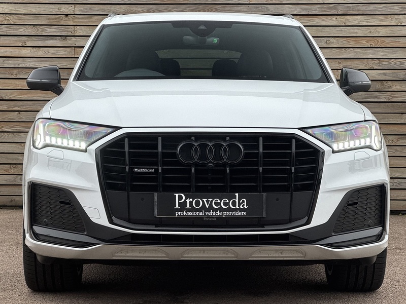 Audi Q7 2023'73 TDI V6 Black Edition | 7 Seater | Driver Memory Seat - U8957