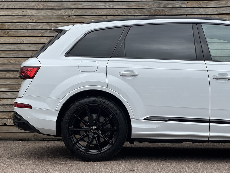 Audi Q7 2023'73 TDI V6 Black Edition | 7 Seater | Tow Bar - U8957