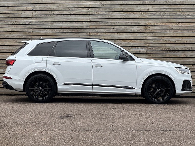 Audi Q7 2023'73 TDI V6 Black Edition | 7 Seater | Tow Bar - U8957