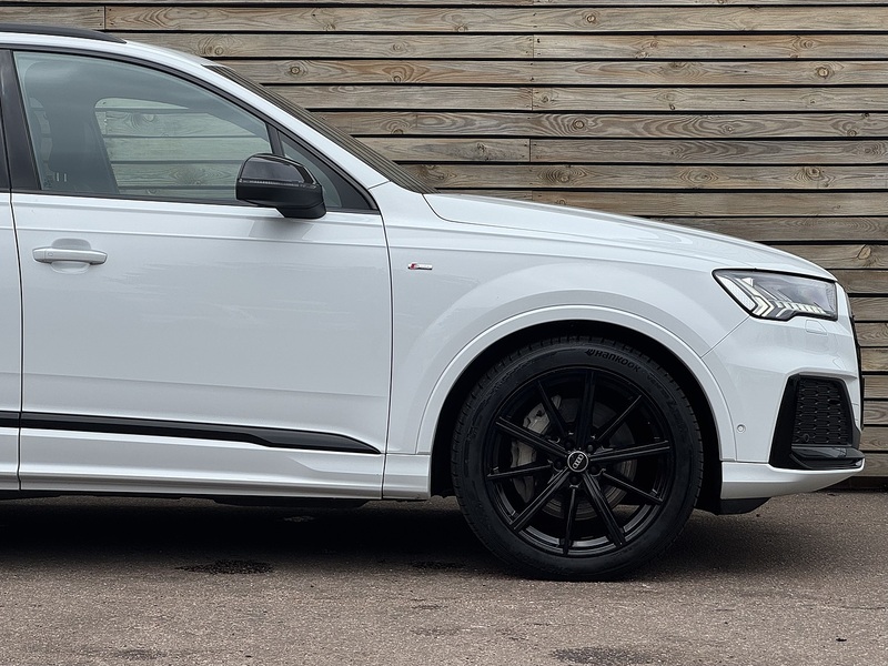 Audi Q7 2023'73 TDI V6 Black Edition | 7 Seater | Tow Bar - U8957
