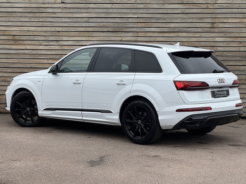 Audi Q7 2023'73 TDI V6 Black Edition | 7 Seater | Tow Bar - U8957