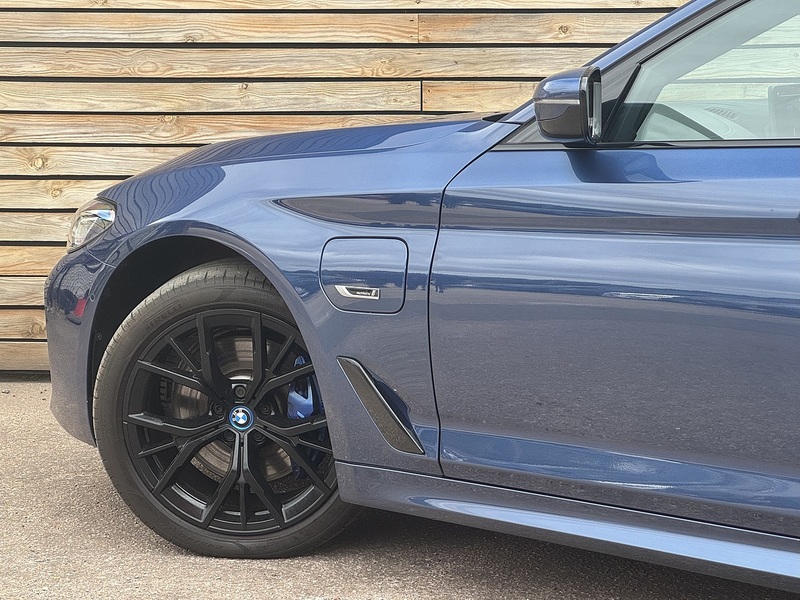 BMW 5 Series 2022'72 530e M Sport | Phytonic Blue | M Sport Pro Pack - U8975
