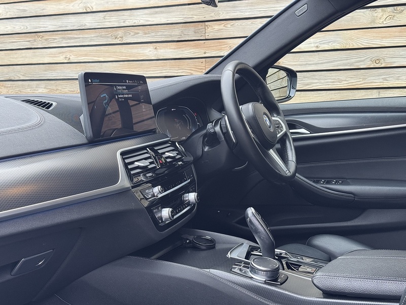 BMW 5 Series 2022'72 530e M Sport | Phytonic Blue | M Sport Pro Pack - U8975