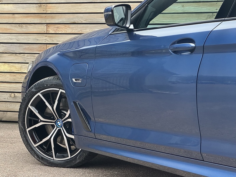 BMW 5 Series 2022'72 530e M Sport | Phytonic Blue | M Sport Pro Pack - U8975