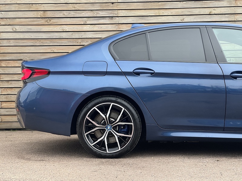 BMW 5 Series 2022'72 530e M Sport | Phytonic Blue | M Sport Pro Pack - U8975