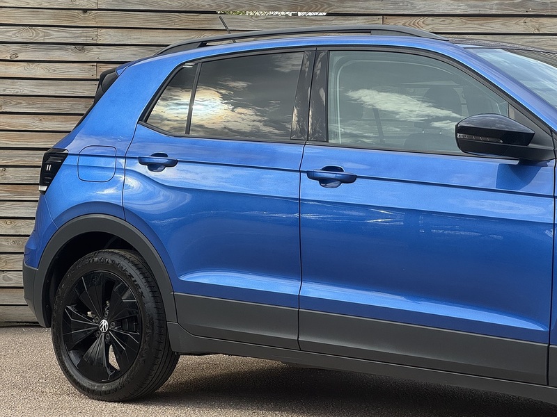 Volkswagen T-Cross 2023'73 TSI Black Edition | Car Play | Parking Sensors - U8980