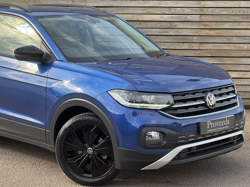 Volkswagen T-Cross 2023'73 TSI Black Edition | Car Play | Parking Sensors - U8980