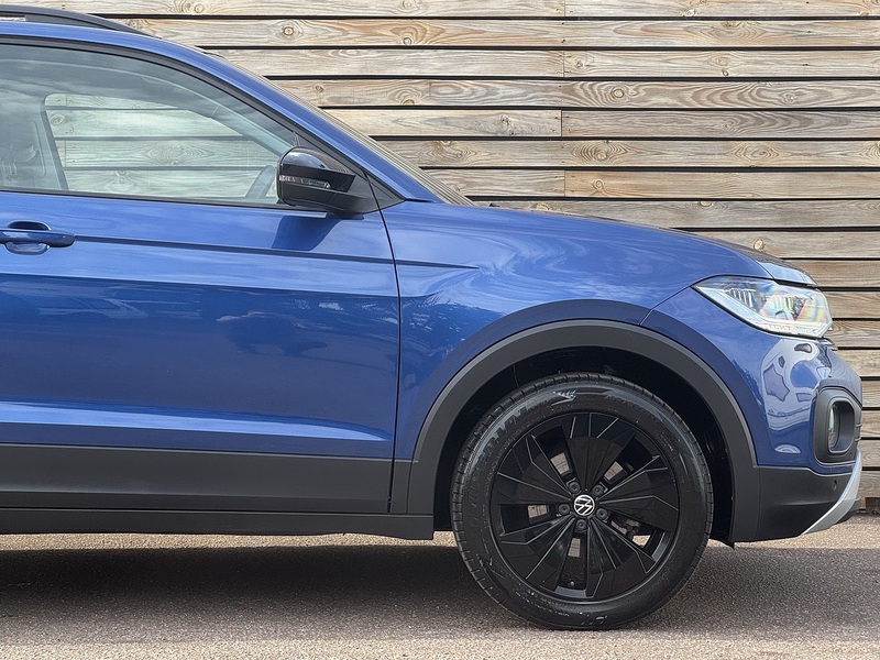 Volkswagen T-Cross 2023'73 TSI Black Edition | Car Play | Parking Sensors - U8980