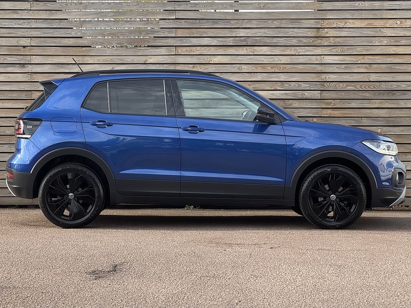 Volkswagen T-Cross 2023'73 TSI Black Edition | Car Play | Parking Sensors - U8980