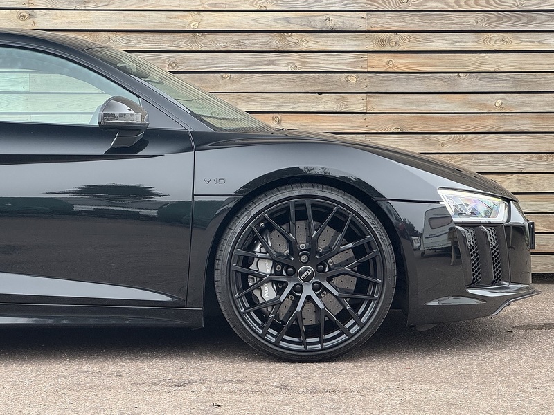 Audi R8 2018'18 FSI V10 Plus | Low Miles | Perfect Supercar - U8983