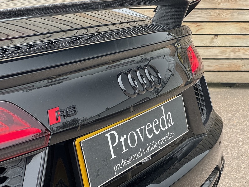 Audi R8 2018'18 FSI V10 Plus | Low Miles | Perfect Supercar - U8983