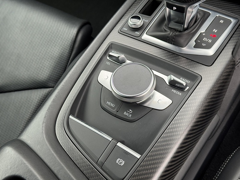 Audi R8 2018'18 FSI V10 Plus | Low Miles | Perfect Supercar - U8983