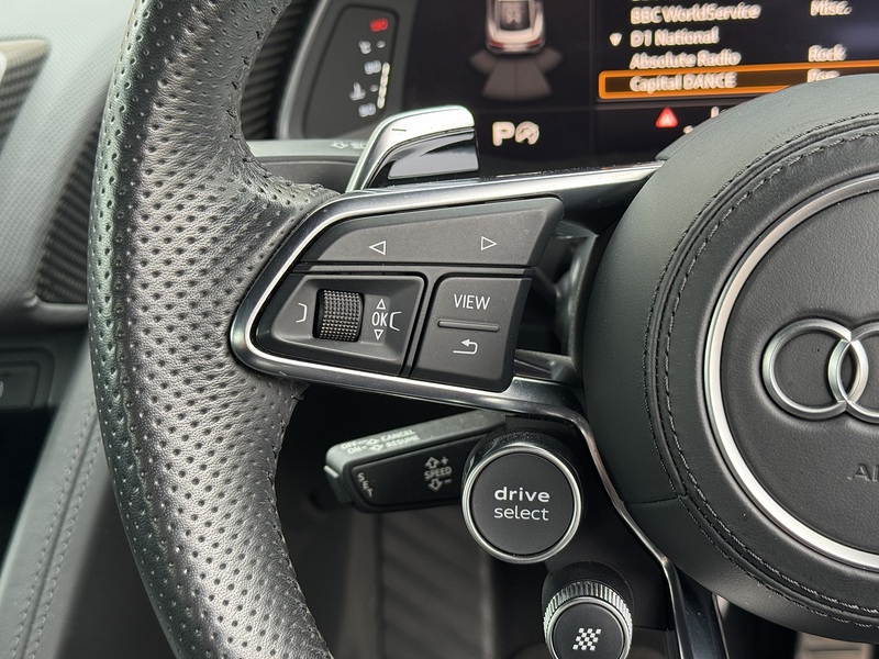 Audi R8 2018'18 FSI V10 Plus | Low Miles | Perfect Supercar - U8983